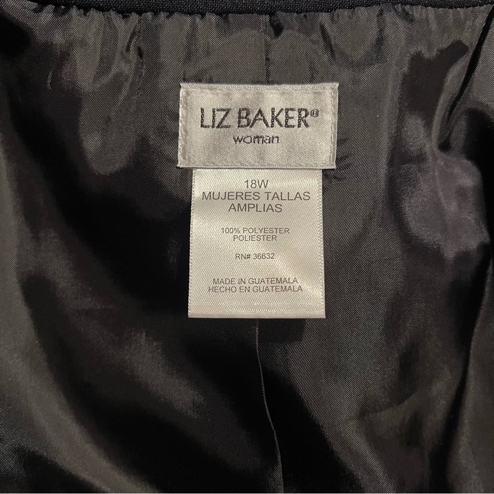 Liz Baker Classic Black Blazer - Picture 3 of 3